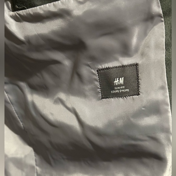 H&M gray green suit - Picture 3 of 3